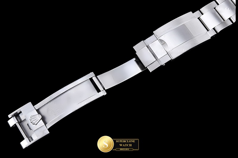Rolex Ref. 126506 VSF - On-Wrist Presence & Case Thickness View (Photo 13 of 30)