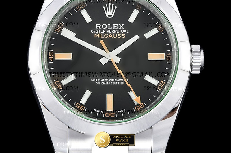 Rolex Ref. 116400GV VSF - Clasp & Solid 904L Bracelet Detail (Photo 3 of 29)
