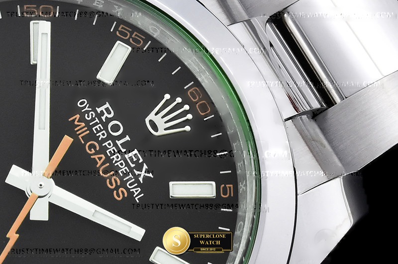 Rolex Ref. 116400GV VSF - Lug-to-Lug & Rehaut Engraving View (Photo 5 of 29)