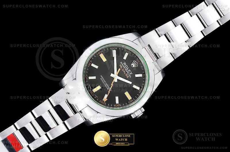 Rolex Ref. 116400GV VSF - On-Wrist Presence & Case Thickness View (Photo 9 of 29)