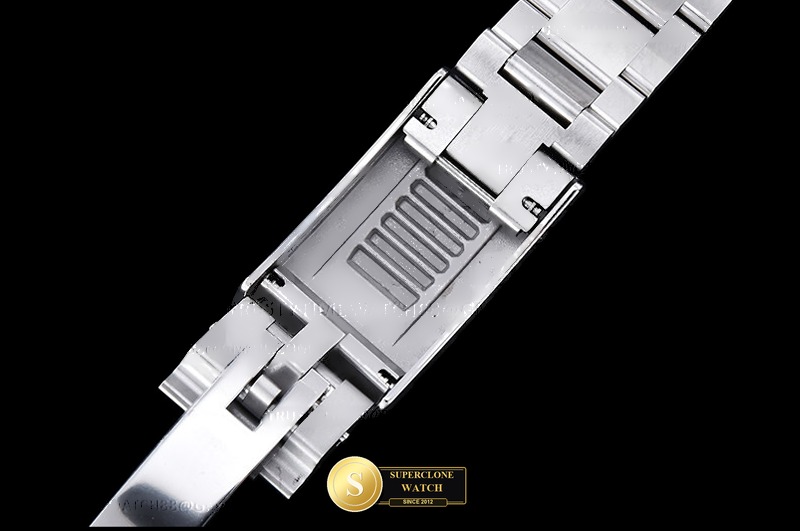Rolex Ref. 126610LV ASIAN - Crown Guard & Dial Lume Verification (Photo 18 of 26)