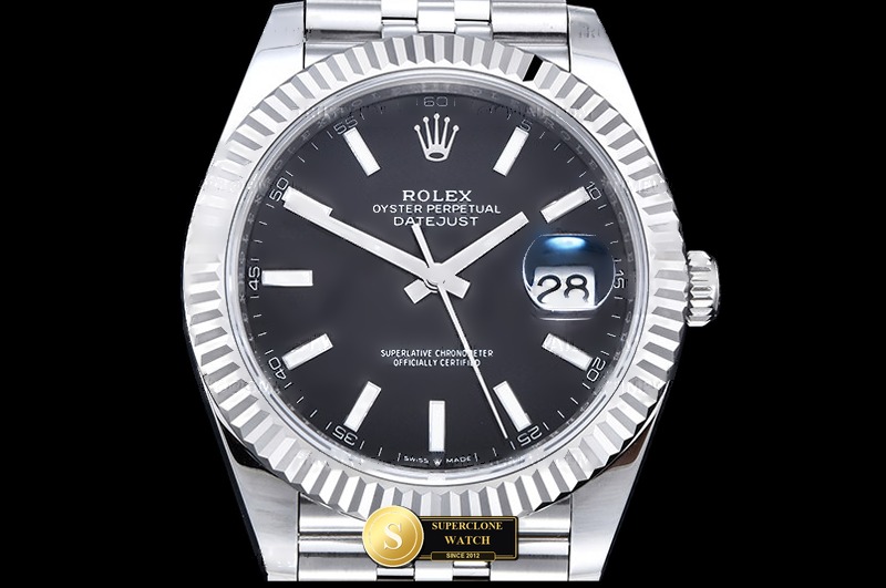 Rolex Ref. R2DJ0482A EWE - Clasp & Solid 904L Bracelet Detail (Photo 3 of 27)