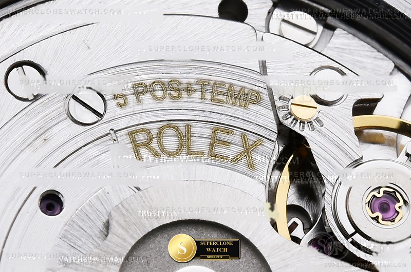 Rolex Ref. R2DJ0485B EWE - On-Wrist Presence & Case Thickness View (Photo 23 of 27)
