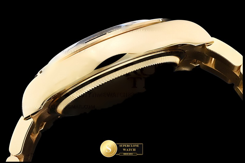 Rolex Ref. 126508 APSF - On-Wrist Presence & Case Thickness View (Photo 17 of 32)