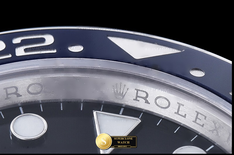 Rolex Ref. 126710BLRO ASIAN - On-Wrist Presence & Case Thickness View (Photo 13 of 32)