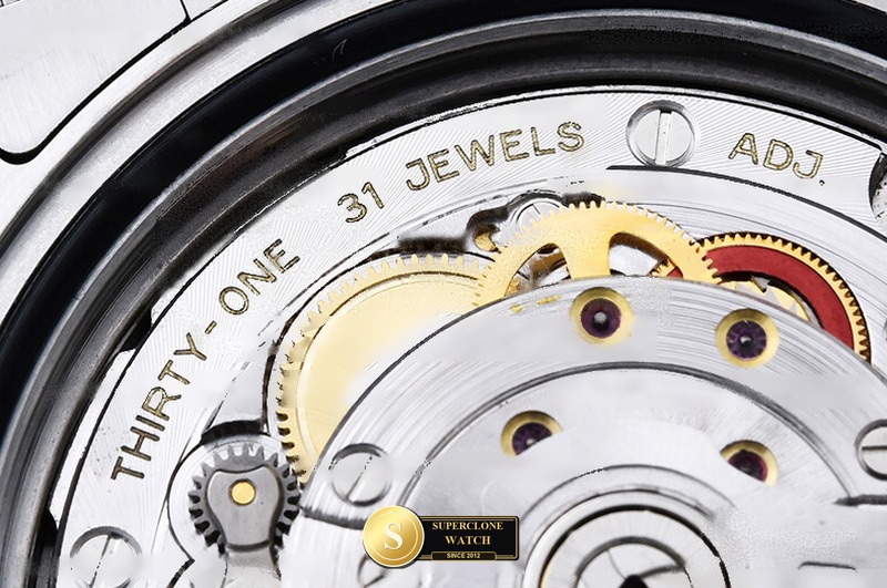 Rolex Ref. 126710BLRO ASIAN - On-Wrist Presence & Case Thickness View (Photo 25 of 32)