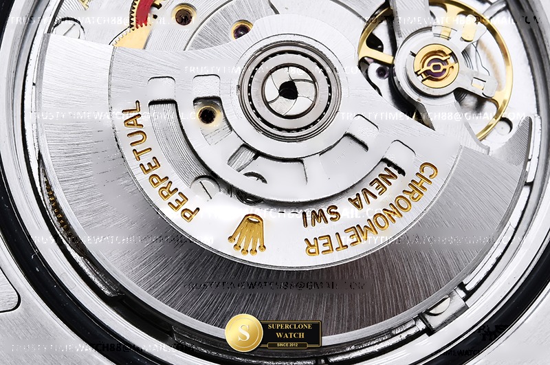 Rolex Ref. 126710GRNR EWE - On-Wrist Presence & Case Thickness View (Photo 27 of 31)