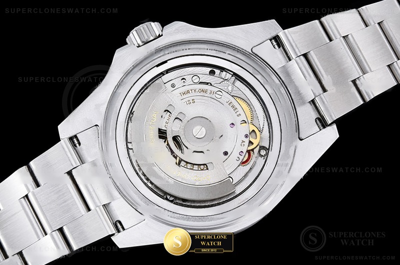 Rolex Ref. 126600 EWE - On-Wrist Presence & Case Thickness View (Photo 21 of 29)