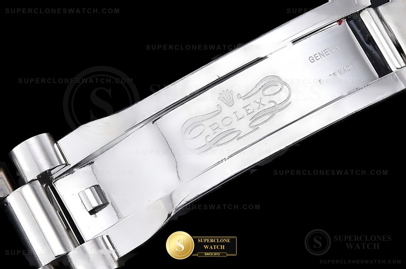 Rolex Ref. RDD0337A KF - On-Wrist Presence & Case Thickness View (Photo 15 of 31)