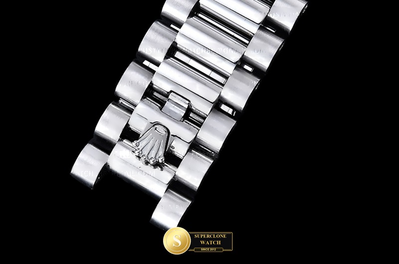 Rolex Ref. RDD0345C GMF - On-Wrist Presence & Case Thickness View (Photo 11 of 26)