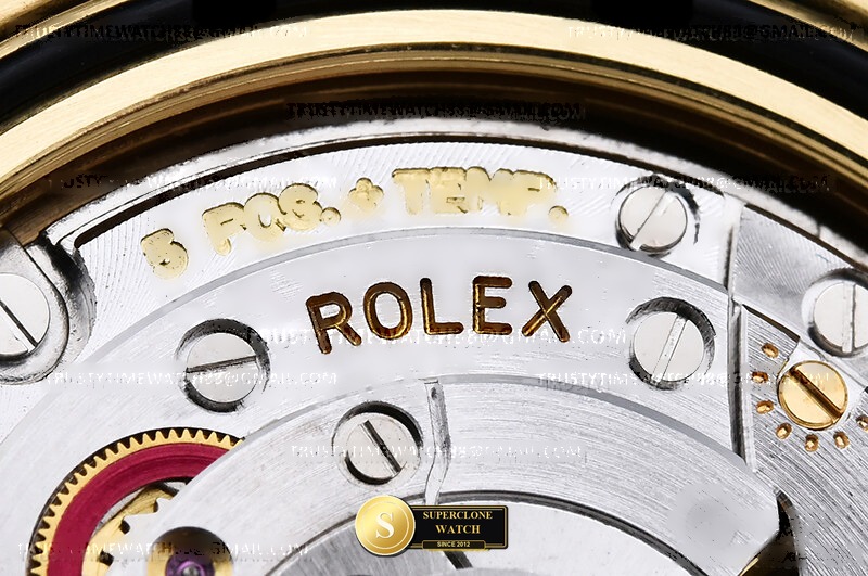 Rolex Ref. 126718GRNR EWE - On-Wrist Presence & Case Thickness View (Photo 25 of 34)