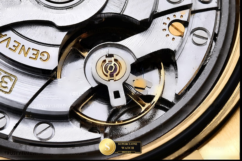 Rolex Ref. RDD0349B THB - On-Wrist Presence & Case Thickness View (Photo 11 of 31)