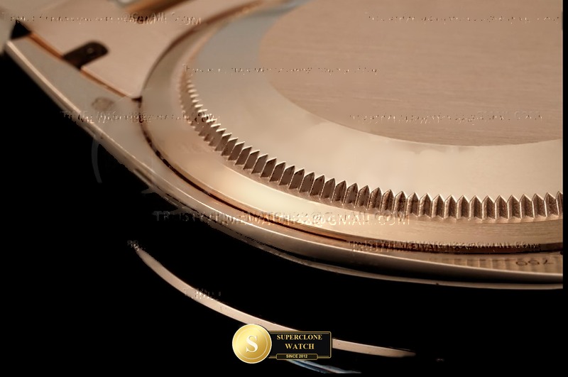 Rolex Ref. RDD0354B KF - On-Wrist Presence & Case Thickness View (Photo 27 of 38)