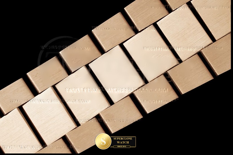 Rolex Ref. RDD0354B KF - On-Wrist Presence & Case Thickness View (Photo 35 of 38)