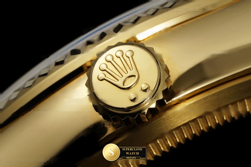 Rolex Ref. RDD0355D KF - On-Wrist Presence & Case Thickness View (Photo 13 of 40)