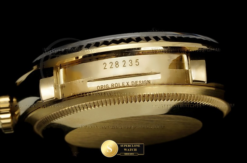 Rolex Ref. RDD0355E KF - On-Wrist Presence & Case Thickness View (Photo 33 of 38)