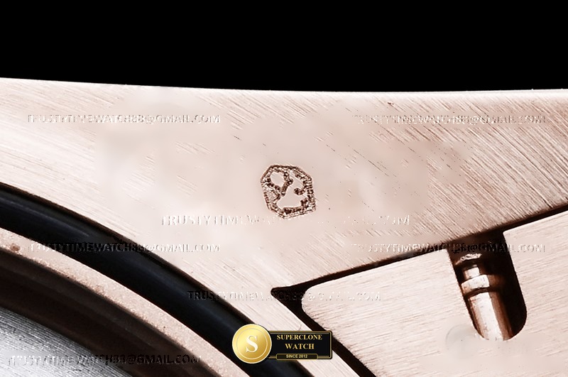 Rolex Ref. RDD0358C GMF - On-Wrist Presence & Case Thickness View (Photo 21 of 26)