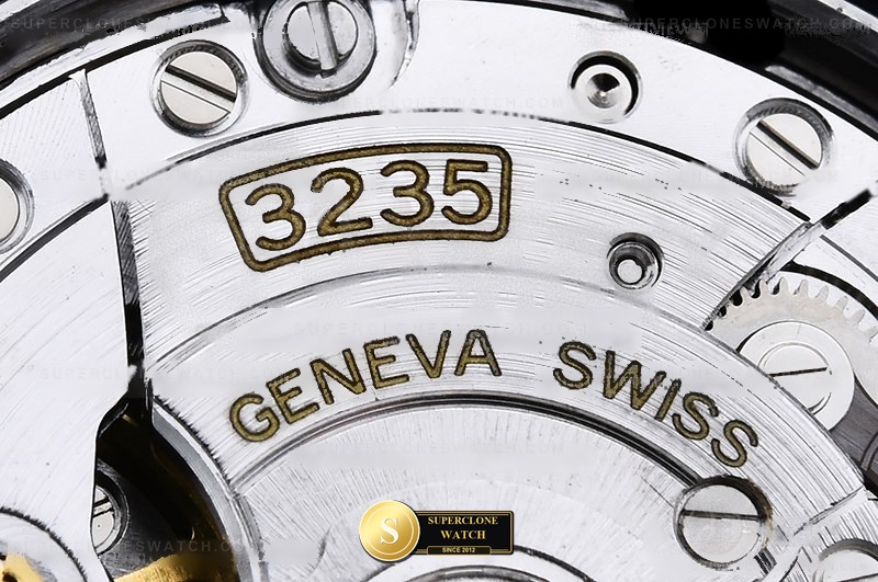 Rolex Ref. RDJ0467C JQF - On-Wrist Presence & Case Thickness View (Photo 23 of 28)