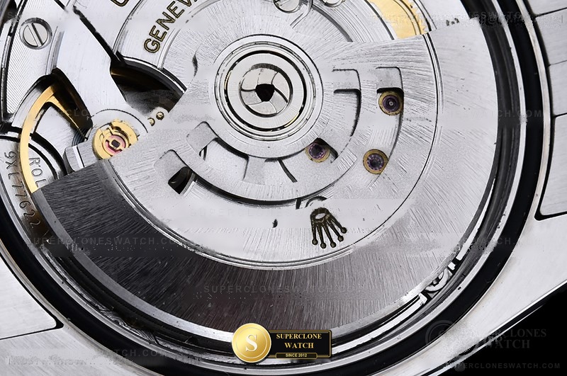 Rolex Ref. RDJ0467I JQF - On-Wrist Presence & Case Thickness View (Photo 21 of 27)