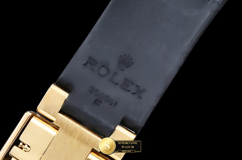 Rolex Ref. 126518 VSF - On-Wrist Presence & Case Thickness View (Photo 15 of 35)