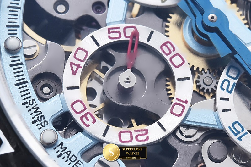 Rolex Ref. ROLDYT0656B GETF - On-Wrist Presence & Case Thickness View (Photo 9 of 24)