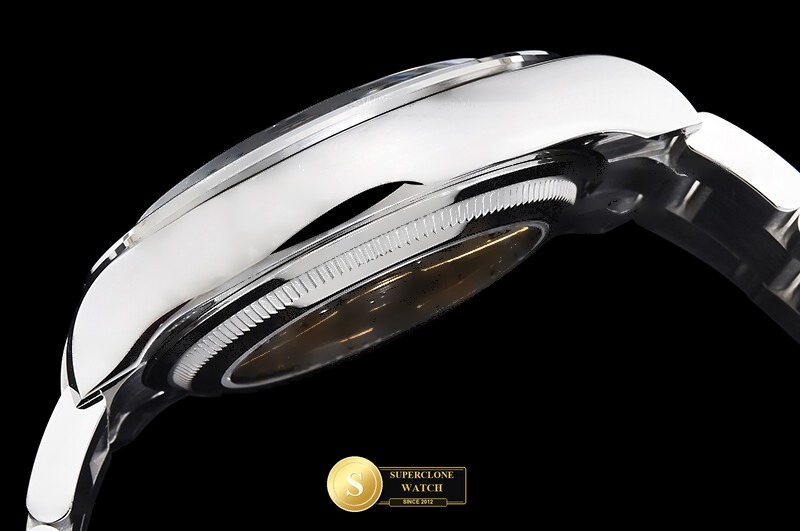 Rolex Ref. 126529 THB - Crown Guard & Dial Lume Verification (Photo 18 of 32)