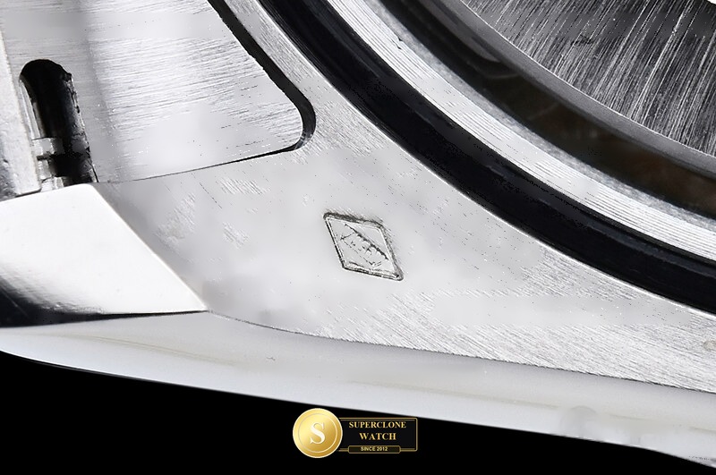 Rolex Ref. 116506 VSF - On-Wrist Presence & Case Thickness View (Photo 27 of 31)