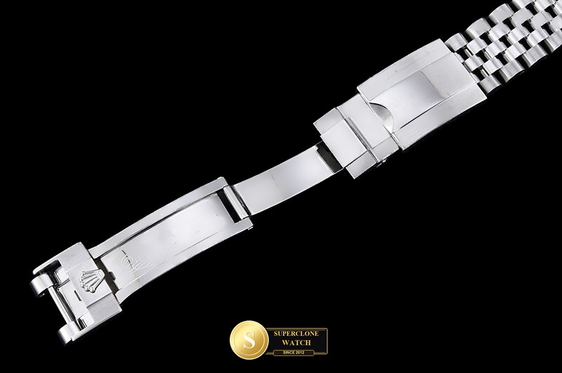 Rolex Ref. 126710 GMF - Crown Guard & Dial Lume Verification (Photo 14 of 30)