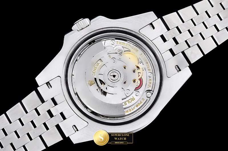 Rolex Ref. 126710 GMF - On-Wrist Presence & Case Thickness View (Photo 21 of 30)