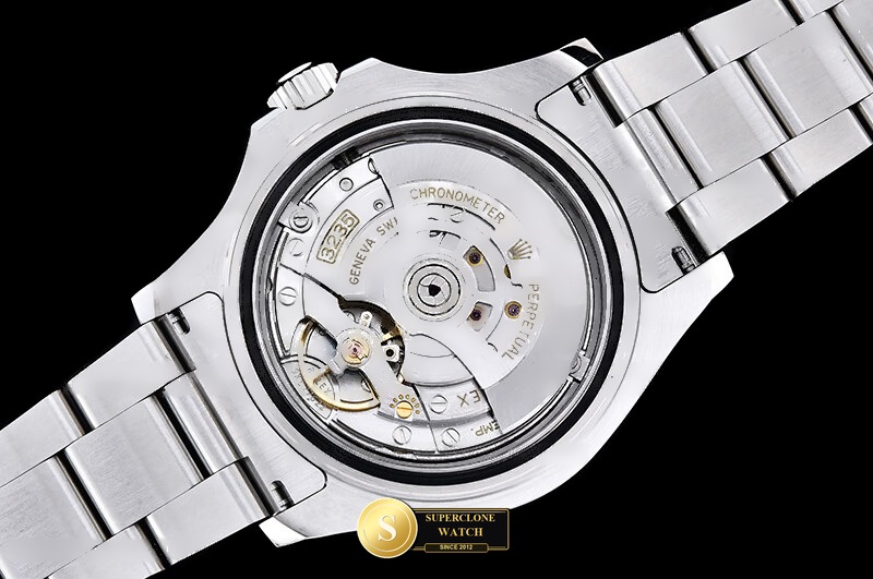 Rolex Ref. 126622 JQF - On-Wrist Presence & Case Thickness View (Photo 19 of 29)