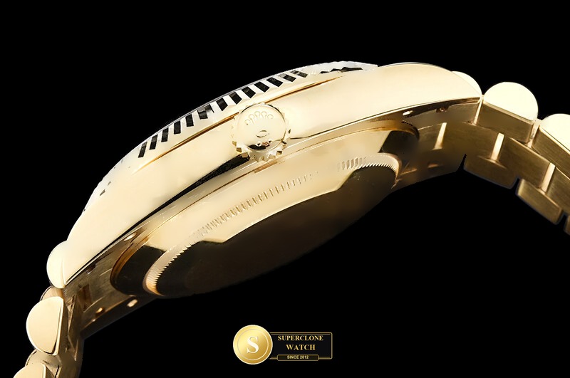 Rolex Ref. RDD0360A TM - On-Wrist Presence & Case Thickness View (Photo 15 of 32)