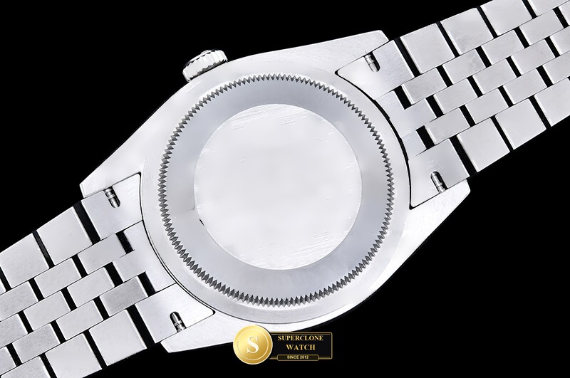 Rolex Ref. RDJ0470A VSF - On-Wrist Presence & Case Thickness View (Photo 17 of 27)