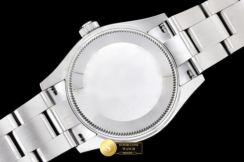 Rolex Ref. RMDJ0282F THB - On-Wrist Presence & Case Thickness View (Photo 17 of 24)