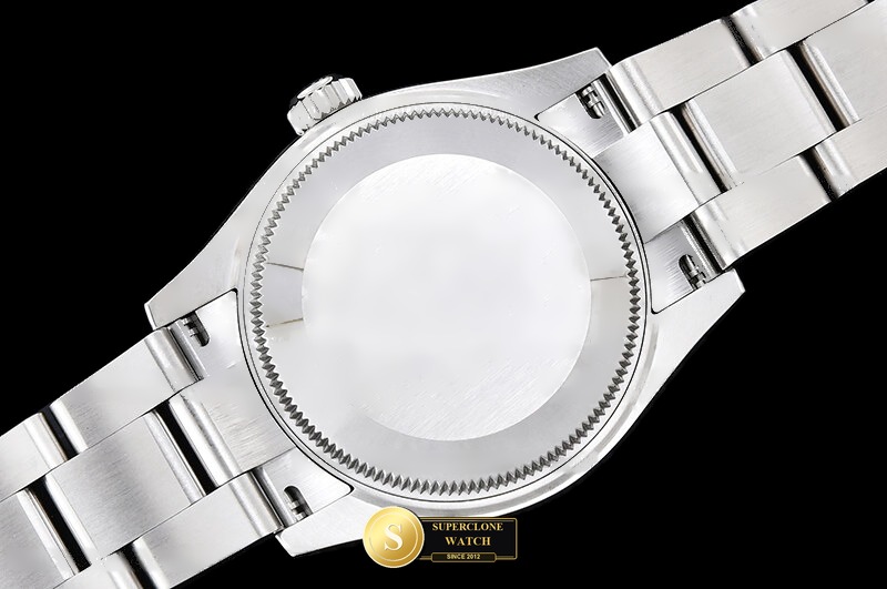 Rolex Ref. RMDJ0283C THB - On-Wrist Presence & Case Thickness View (Photo 17 of 24)