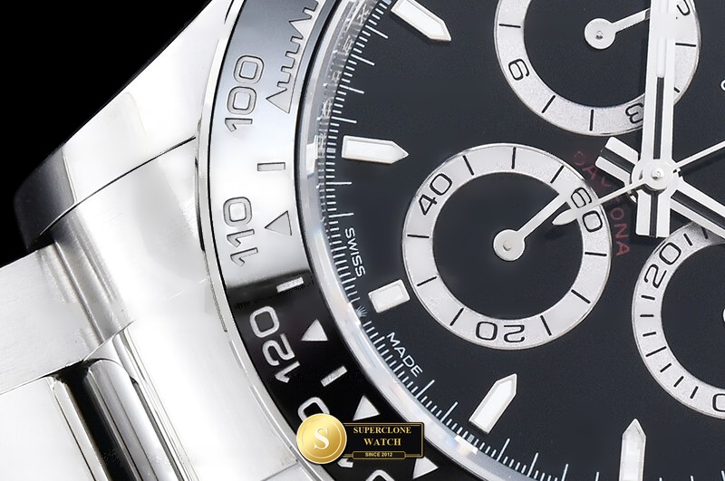 Rolex Ref. 126500LN THB - On-Wrist Presence & Case Thickness View (Photo 7 of 28)
