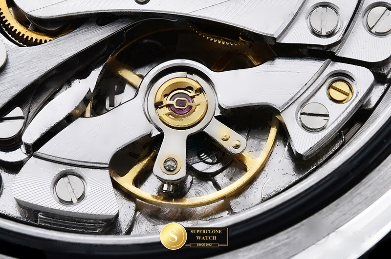 Rolex Ref. 126500LN THB - On-Wrist Presence & Case Thickness View (Photo 21 of 28)