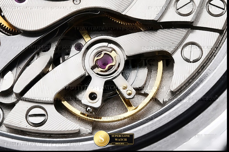 Rolex Ref. 126509 RCF - On-Wrist Presence & Case Thickness View (Photo 21 of 32)