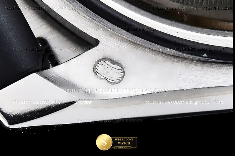 Rolex Ref. 126519LN RCF - Crown Guard & Dial Lume Verification (Photo 30 of 34)