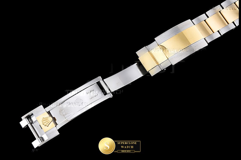 Rolex Ref. 126503 RCF - On-Wrist Presence & Case Thickness View (Photo 13 of 33)
