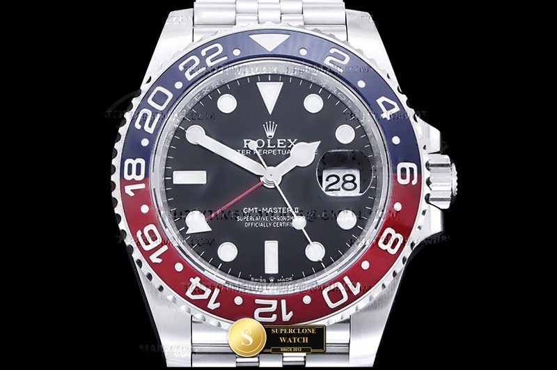 Rolex Ref. 126710BLRO VSF - Clasp & Solid 904L Bracelet Detail (Photo 3 of 30)