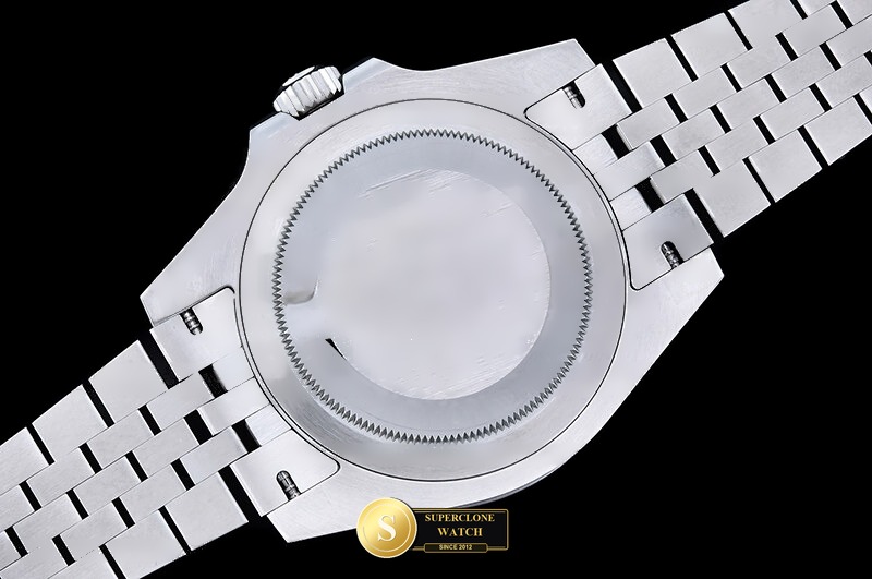 Rolex Ref. 126710 VSF - On-Wrist Presence & Case Thickness View (Photo 19 of 29)