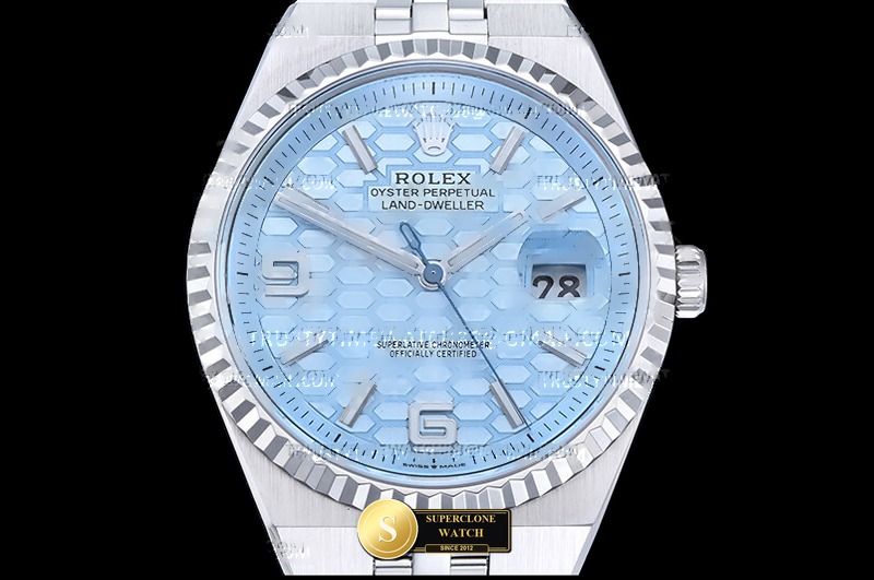 Rolex Ref. ROLLD002B NN - Clasp & Solid 904L Bracelet Detail (Photo 3 of 28)