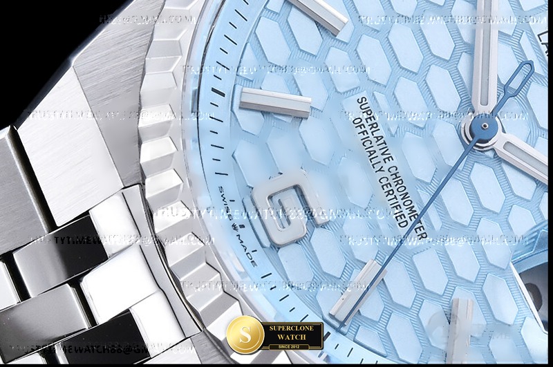 Rolex Ref. ROLLD002B NN - On-Wrist Presence & Case Thickness View (Photo 7 of 28)