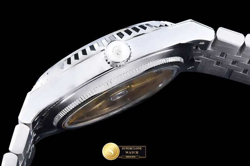 Rolex Ref. ROLLD002B NN - Crown Guard & Dial Lume Verification (Photo 14 of 28)
