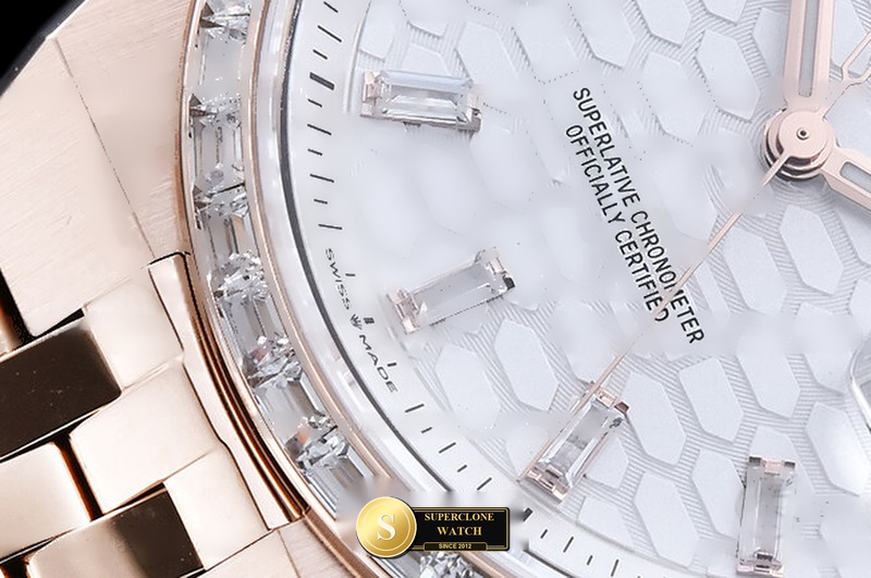 Rolex Ref. ROLLD003B NN - On-Wrist Presence & Case Thickness View (Photo 7 of 28)