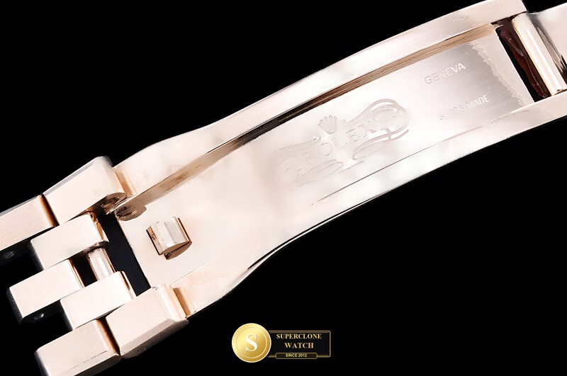 Rolex Ref. ROLLD003B NN - On-Wrist Presence & Case Thickness View (Photo 11 of 28)