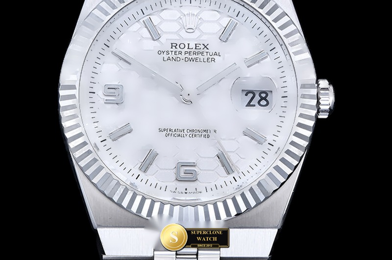 Rolex Ref. ROLLD004A YY - Clasp & Solid 904L Bracelet Detail (Photo 3 of 29)