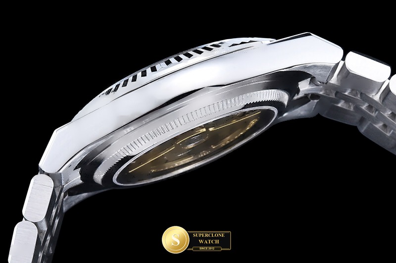 Rolex Ref. ROLLD004A YY - Crown Guard & Dial Lume Verification (Photo 14 of 29)