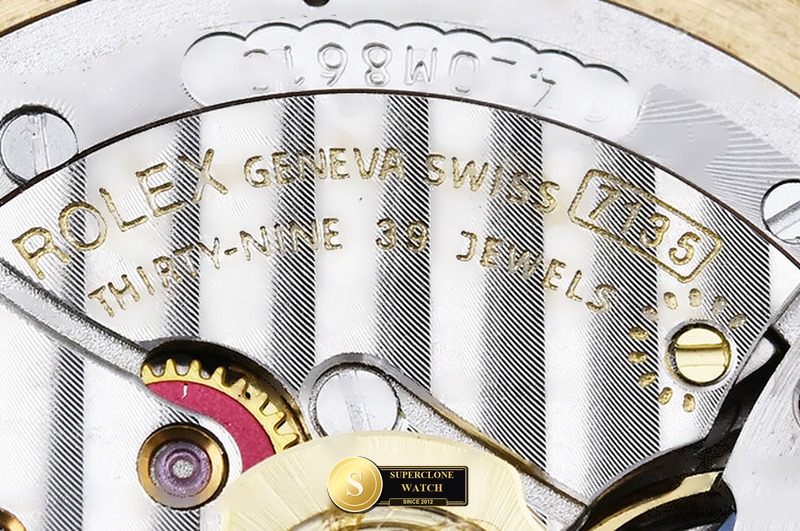 Rolex Ref. ROLLD005B YY - On-Wrist Presence & Case Thickness View (Photo 23 of 29)