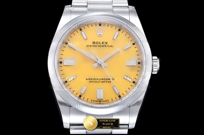 Rolex Ref. 126000 EWE - Clasp & Solid 904L Bracelet Detail (Photo 3 of 27)
